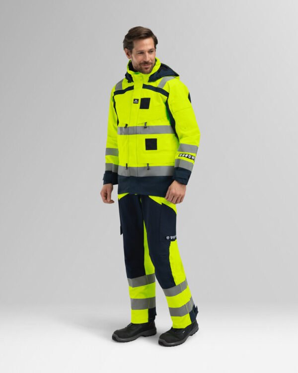 Private-Label Fluorescent Navy Insulated Cold-Store Storm Jacket — garment development reference