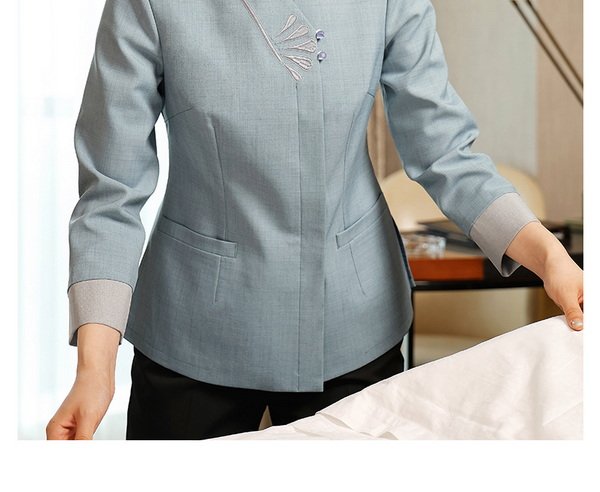 Women’s Cold-Weather Crossover Housekeeping Tunic - additional product view